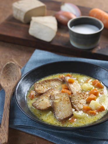 Prix Engagé : Soupe de légumes et tofu fumé